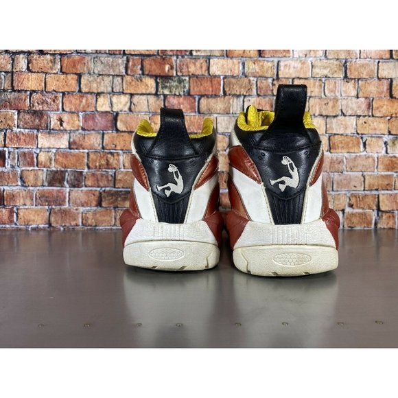 2013 Reebok Shaqnosis OG Miami Heat White Red Yellow Black Shaq Size 5.5 - Picture 6 of 10